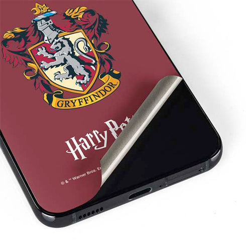 Wizarding World Harry Potter Gryffindor House Crest Galaxy S22 Plus Skin